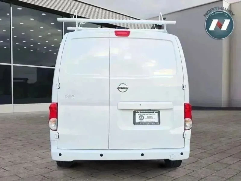 2019 Nissan NV - Image 4 of 12