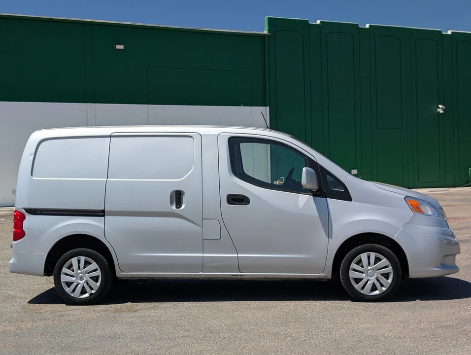 2019 Nissan NV - Image 9 of 12