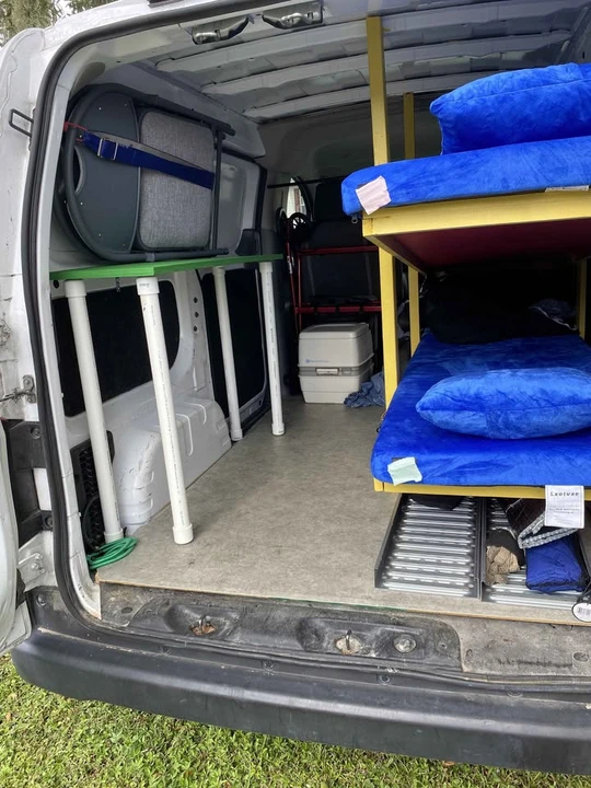 2019 Nissan NV - Image 2 of 7