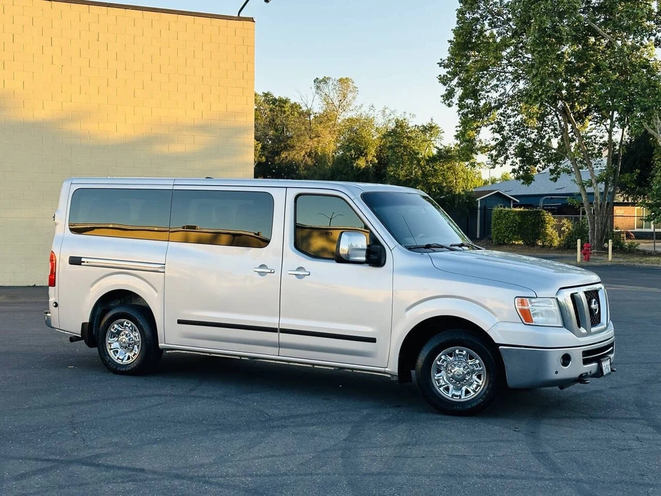 2019 Nissan NV3500 - Image 3 of 20