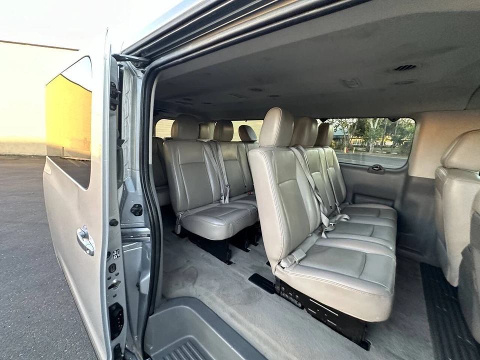 2019 Nissan NV3500 - Image 9 of 20