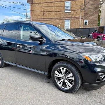2019 Nissan Pathfinder SV