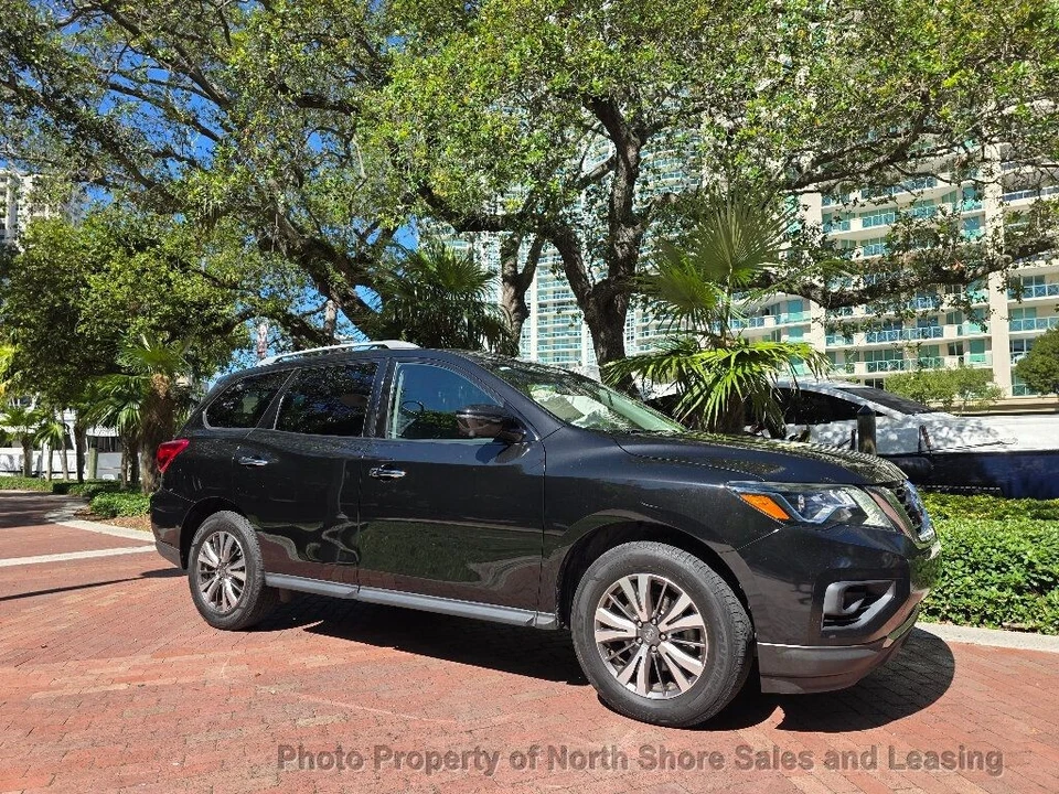 2019 Nissan Pathfinder 4th Gen - Image 2 of 12
