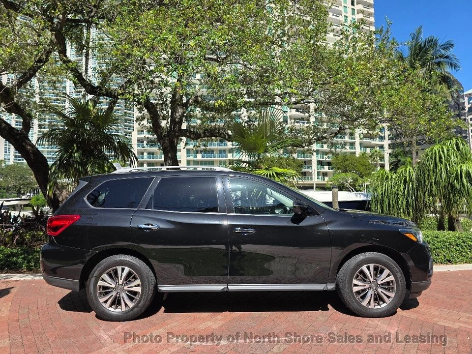 2019 Nissan Pathfinder 4th Gen - Image 4 of 12