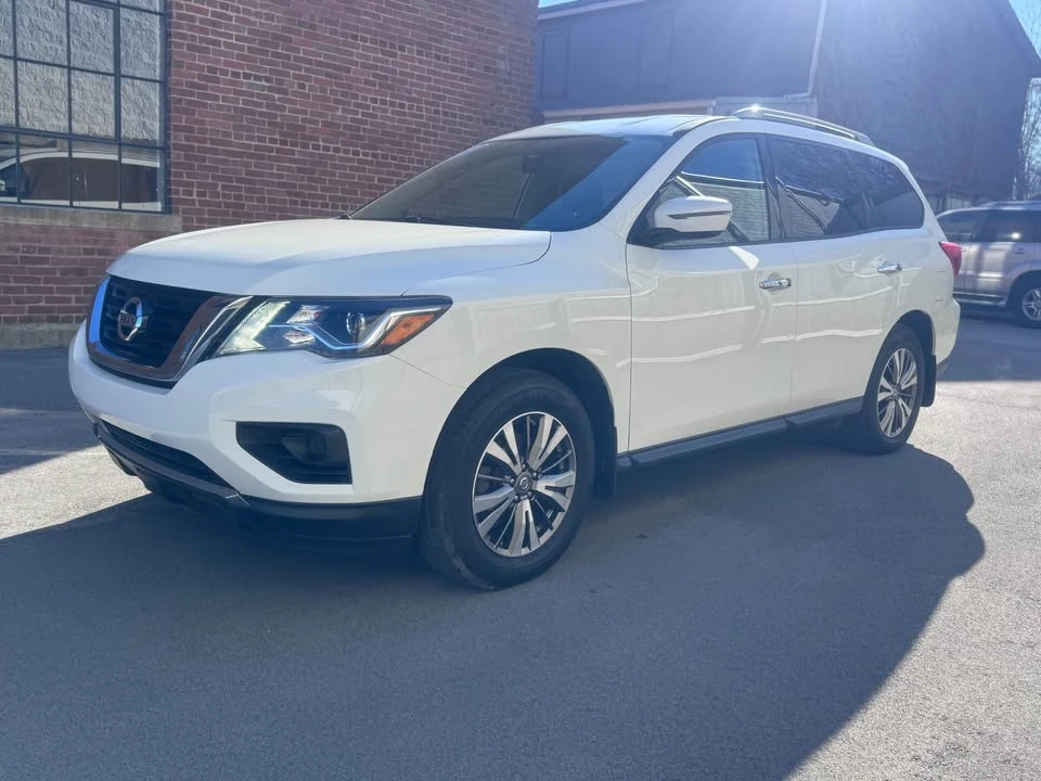 2019 Nissan Pathfinder 4th Gen - Image 3 of 13