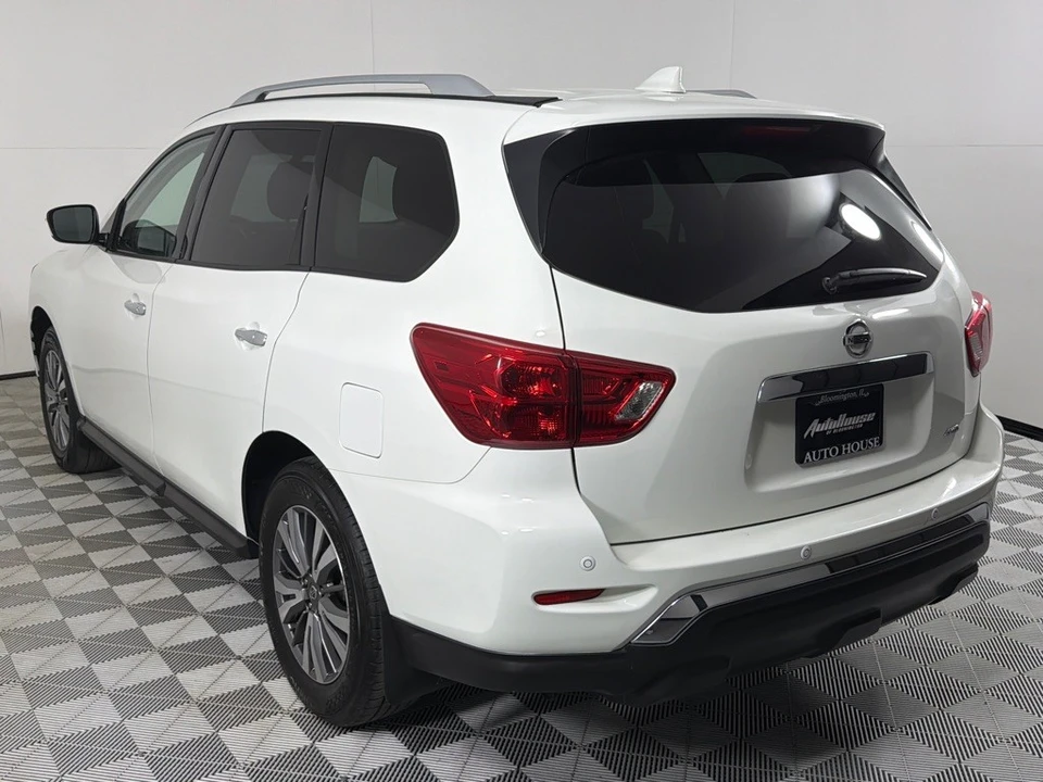 2019 Nissan Pathfinder 4th Gen - Image 7 of 12