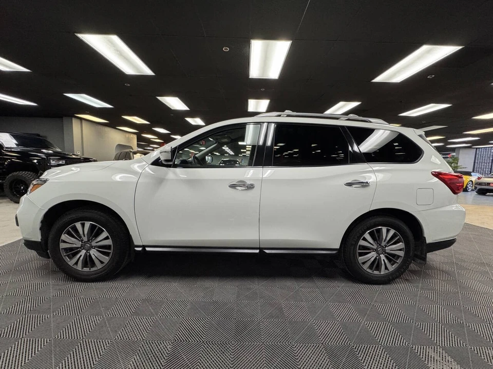 2019 Nissan Pathfinder 4th Gen - Image 9 of 21