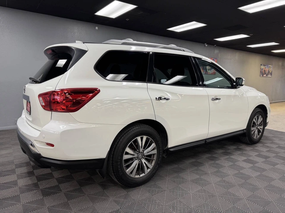 2019 Nissan Pathfinder 4th Gen - Image 15 of 21