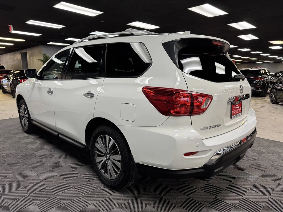 2019 Nissan Pathfinder 4th Gen - Image 11 of 21