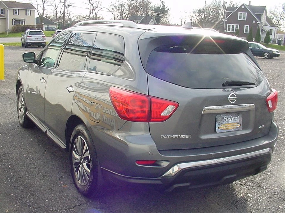 2019 Nissan Pathfinder 4th Gen - Image 4 of 21
