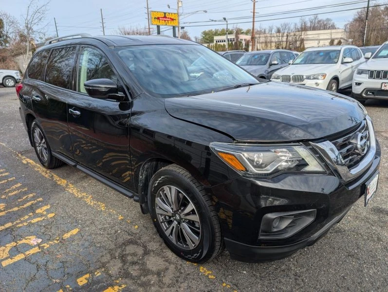2019 Nissan Pathfinder 4th Gen - Image 4 of 12