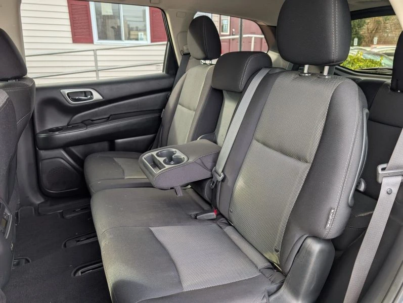 2019 Nissan Pathfinder 4th Gen - Image 10 of 12