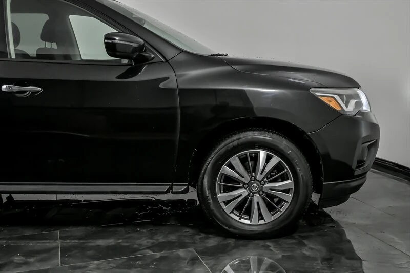 2019 Nissan Pathfinder 4th Gen - Image 14 of 21
