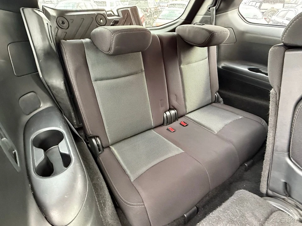 2019 Nissan Pathfinder 4th Gen - Image 14 of 21