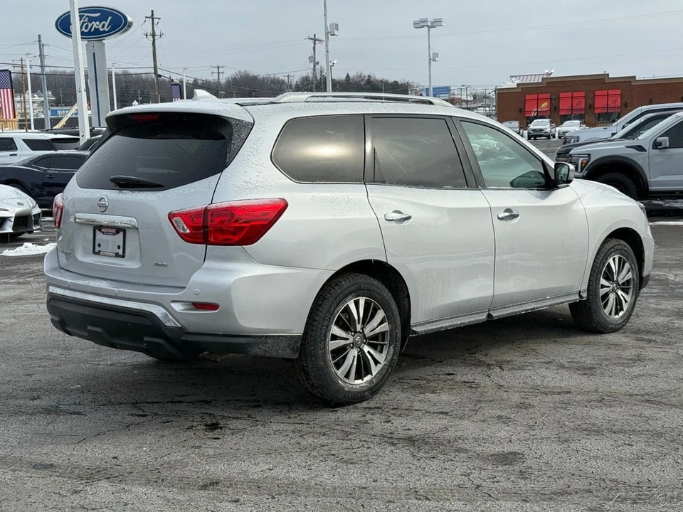 2019 Nissan Pathfinder 4th Gen - Image 3 of 21