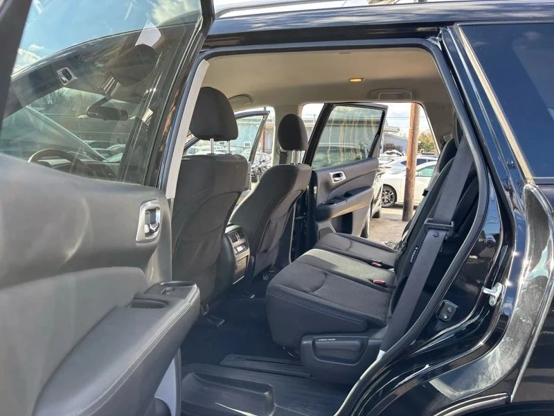 2019 Nissan Pathfinder 4th Gen - Image 11 of 12