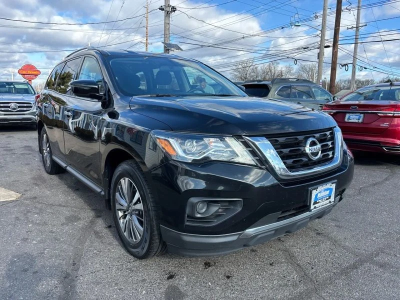 2019 Nissan Pathfinder 4th Gen - Image 7 of 12
