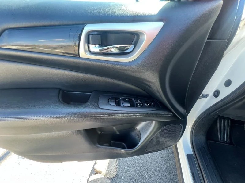 2019 Nissan Pathfinder 4th Gen - Image 11 of 12