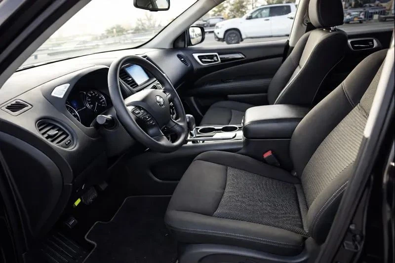 2019 Nissan Pathfinder 4th Gen - Image 4 of 4
