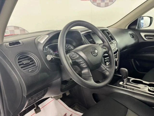 2019 Nissan Pathfinder 4th Gen - Image 10 of 12