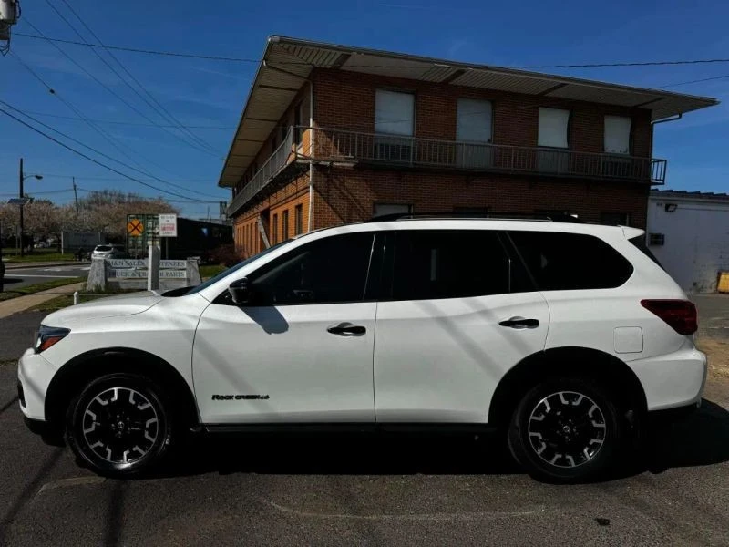 2019 Nissan Pathfinder 4th Gen - Image 9 of 12