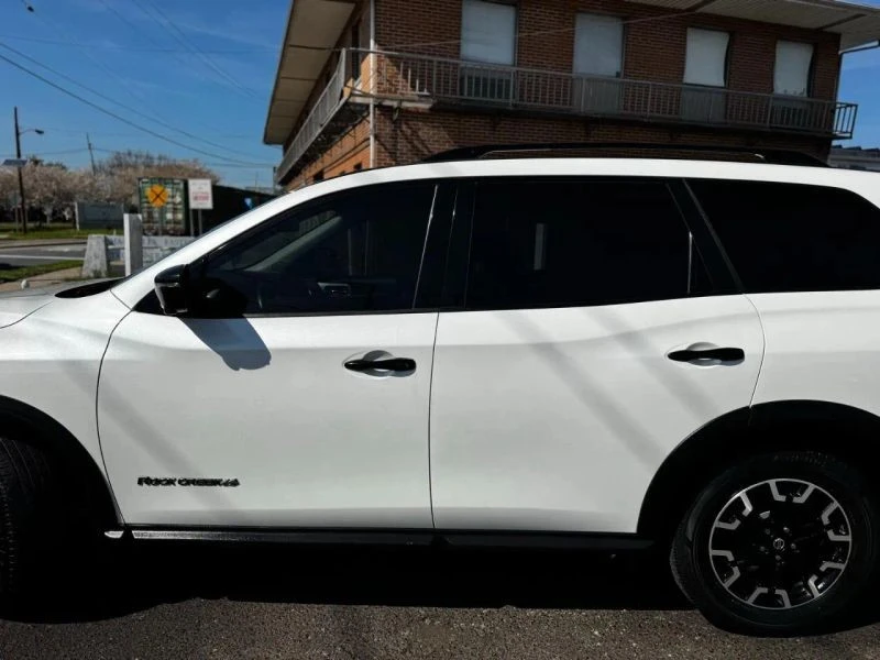 2019 Nissan Pathfinder 4th Gen - Image 7 of 12