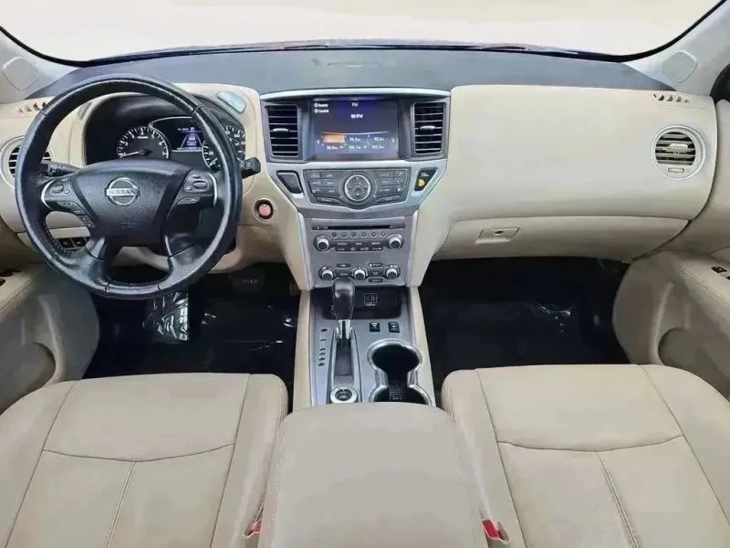 2019 Nissan Pathfinder 4th Gen - Image 10 of 12