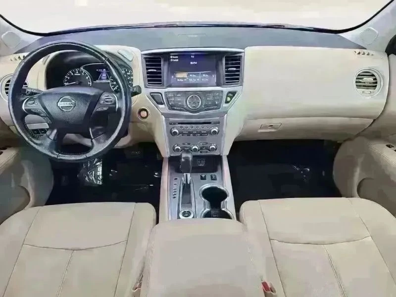 2019 Nissan Pathfinder 4th Gen - Image 10 of 12