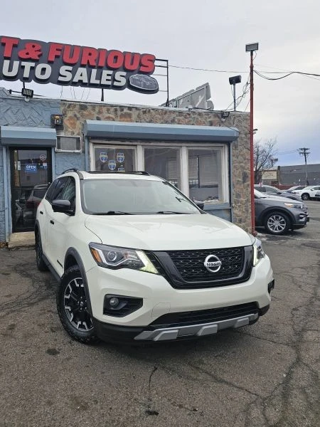 2019 Nissan Pathfinder 4th Gen - Image 2 of 12