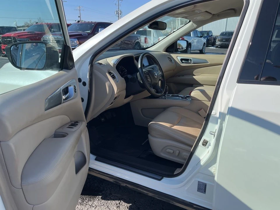2019 Nissan Pathfinder 4th Gen - Image 19 of 21