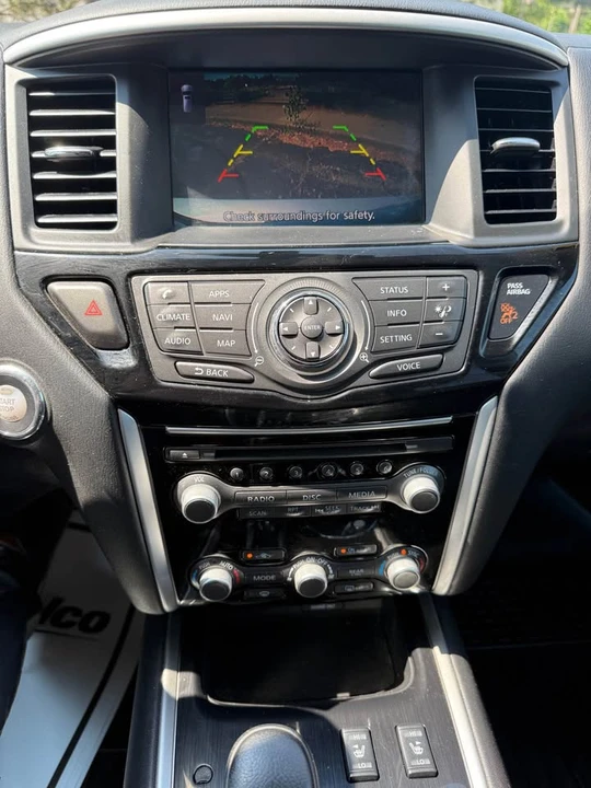 2019 Nissan Pathfinder 4th Gen - Image 10 of 12