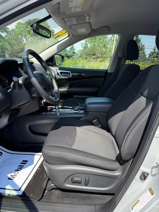 2019 Nissan Pathfinder 4th Gen - Image 9 of 12