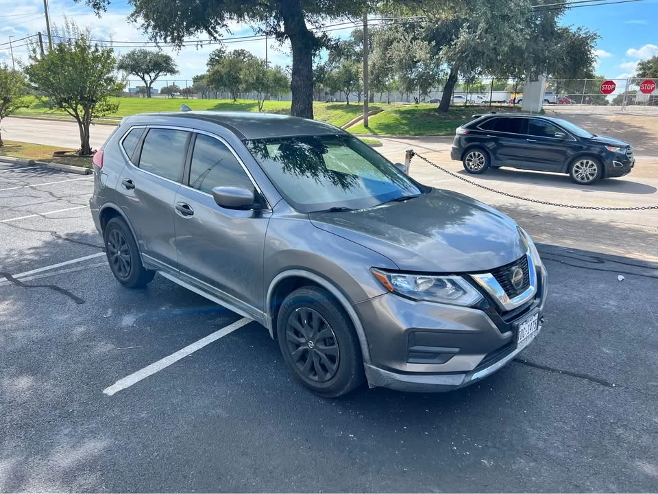 2019 Nissan Rogue - Image 3 of 8