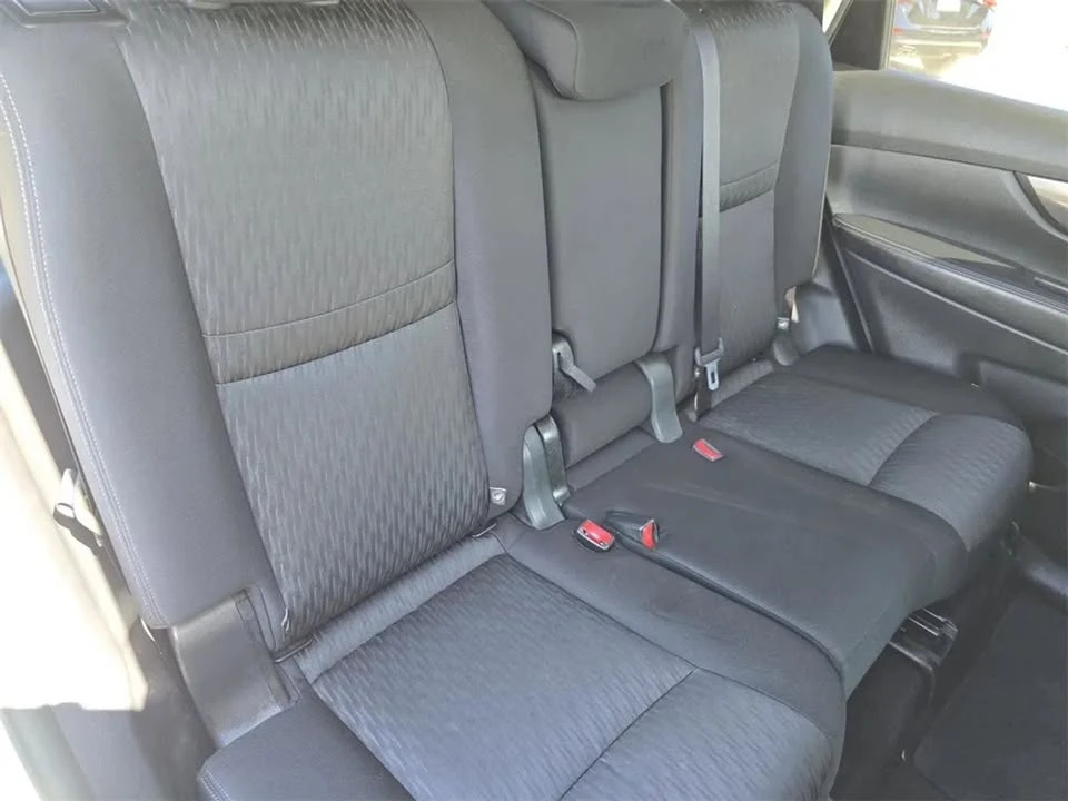 2019 Nissan Rogue - Image 17 of 17