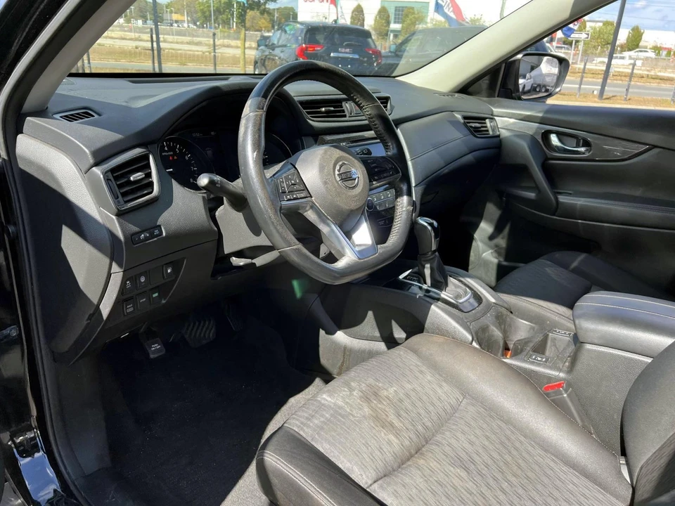 2019 Nissan Rogue - Image 12 of 21