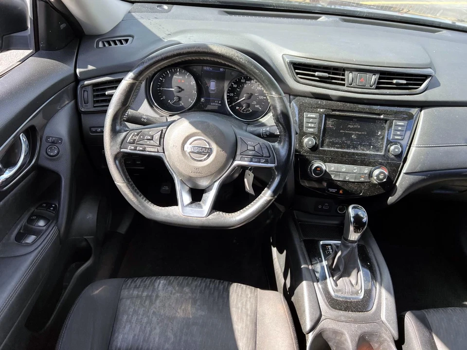 2019 Nissan Rogue - Image 14 of 21