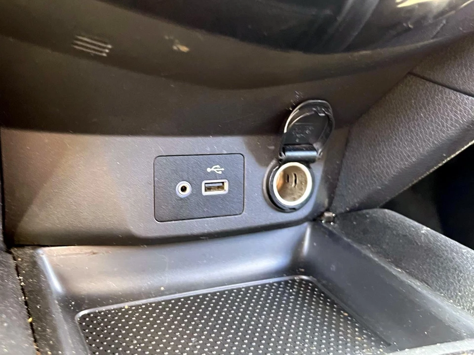 2019 Nissan Rogue - Image 19 of 21