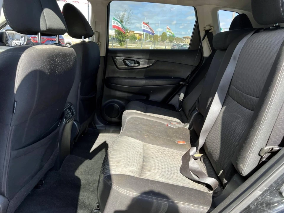 2019 Nissan Rogue - Image 15 of 21