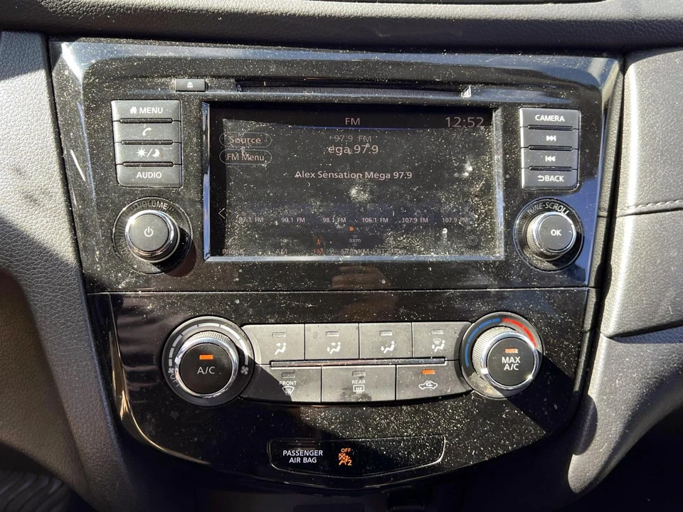 2019 Nissan Rogue - Image 20 of 21