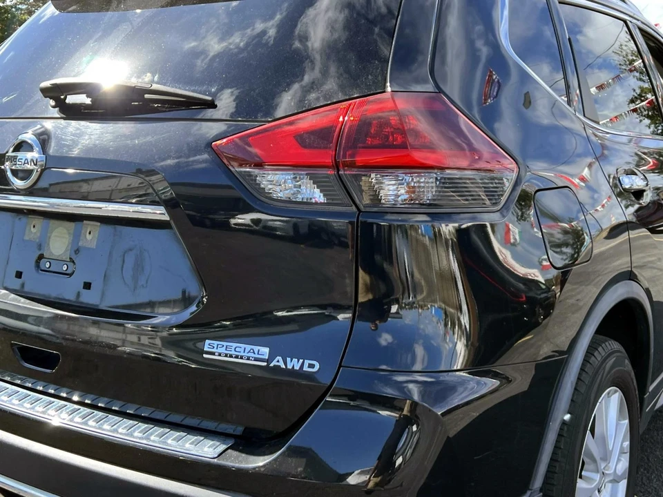 2019 Nissan Rogue - Image 8 of 21