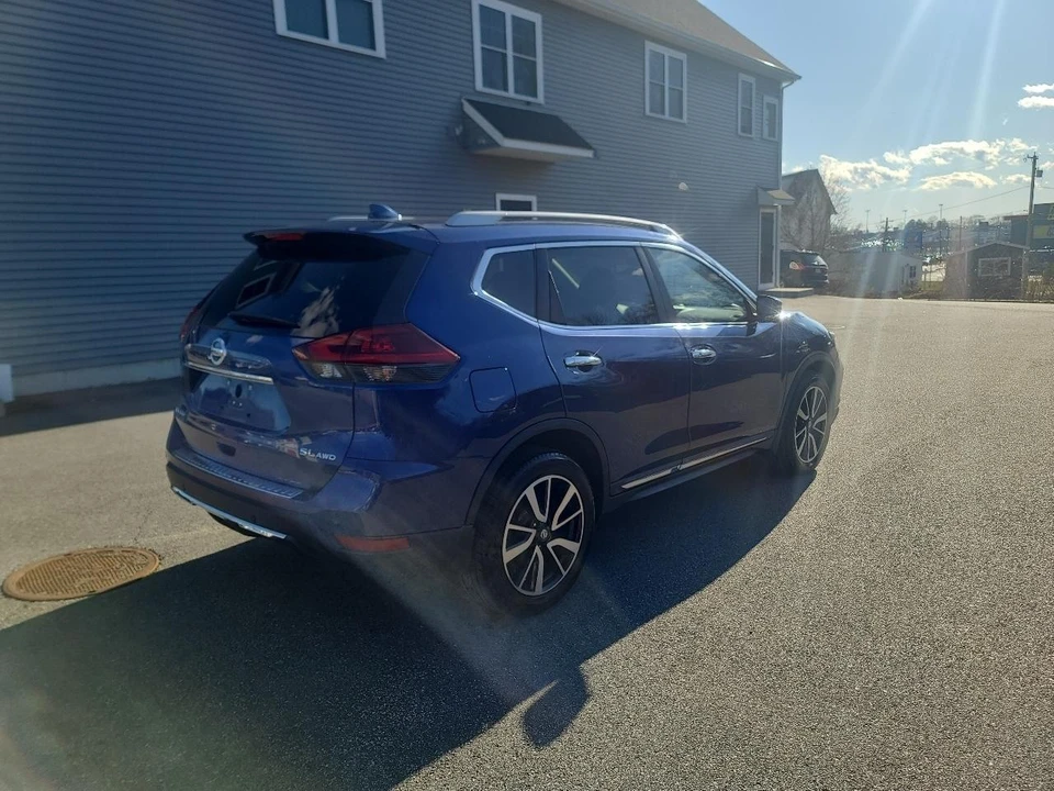 2019 Nissan Rogue - Image 7 of 26