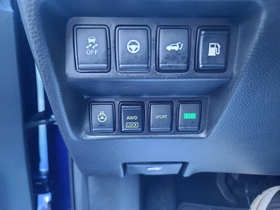 2019 Nissan Rogue - Image 22 of 26