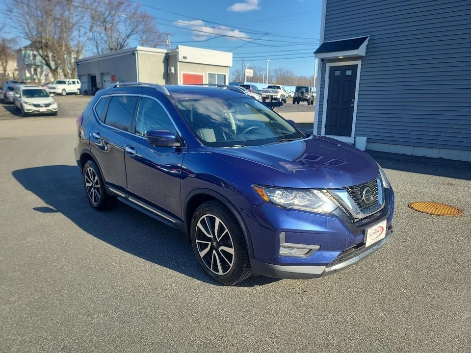 2019 Nissan Rogue - Image 9 of 26