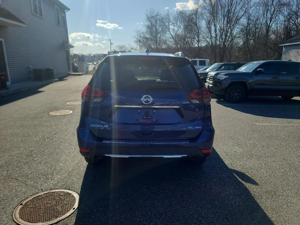 2019 Nissan Rogue - Image 6 of 26