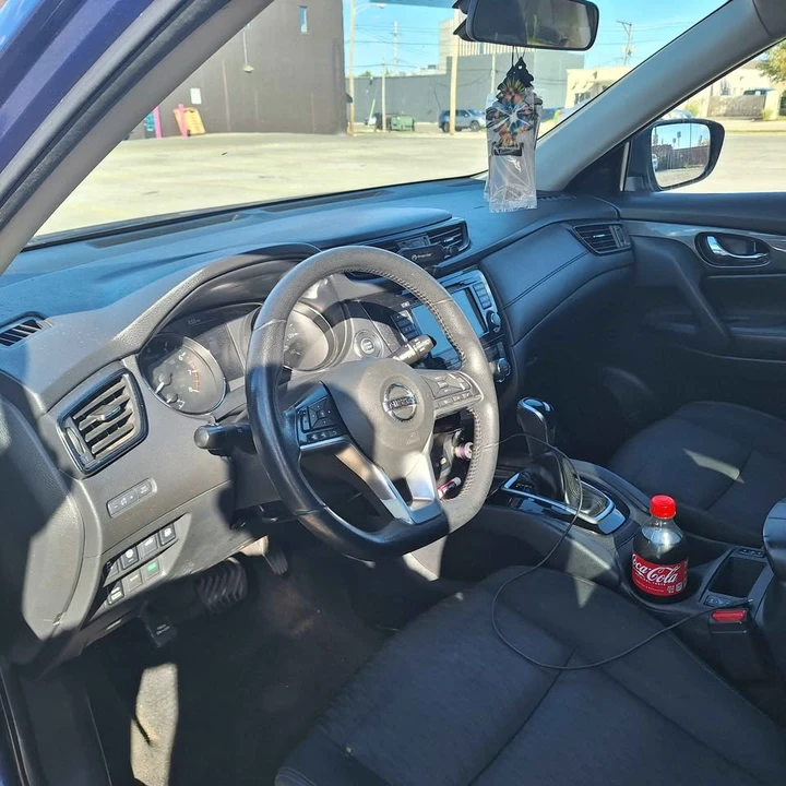 2019 Nissan Rogue - Image 7 of 9