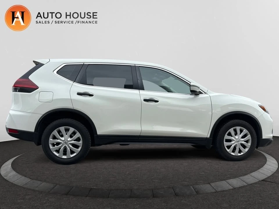 2019 Nissan Rogue - Image 5 of 16