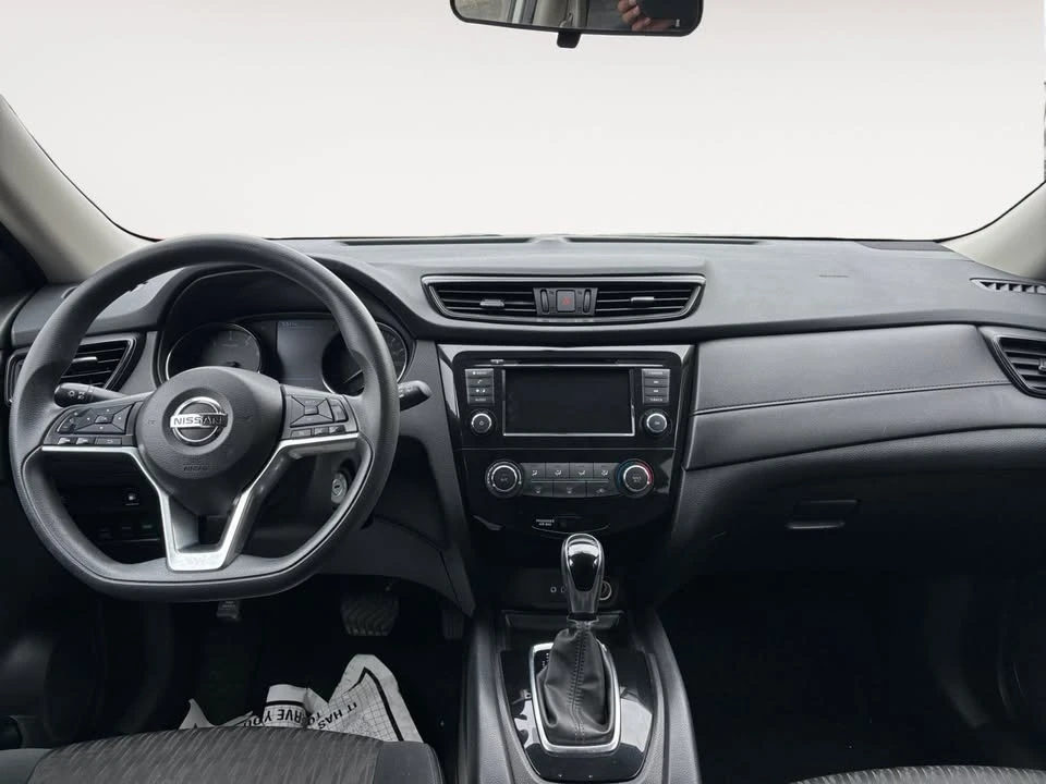 2019 Nissan Rogue - Image 10 of 16