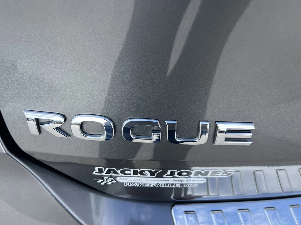 2019 Nissan Rogue - Image 7 of 21