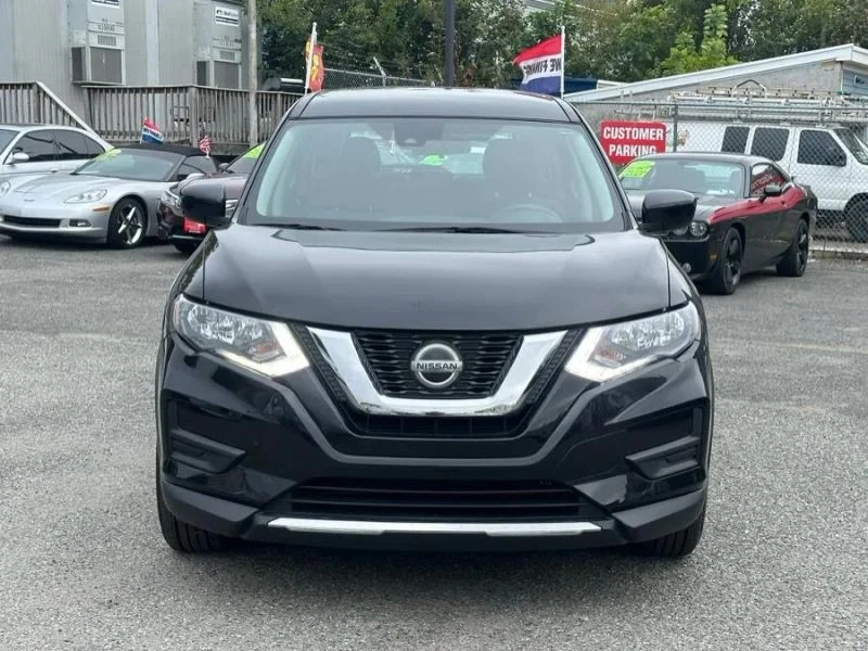 2019 Nissan Rogue - Image 2 of 12