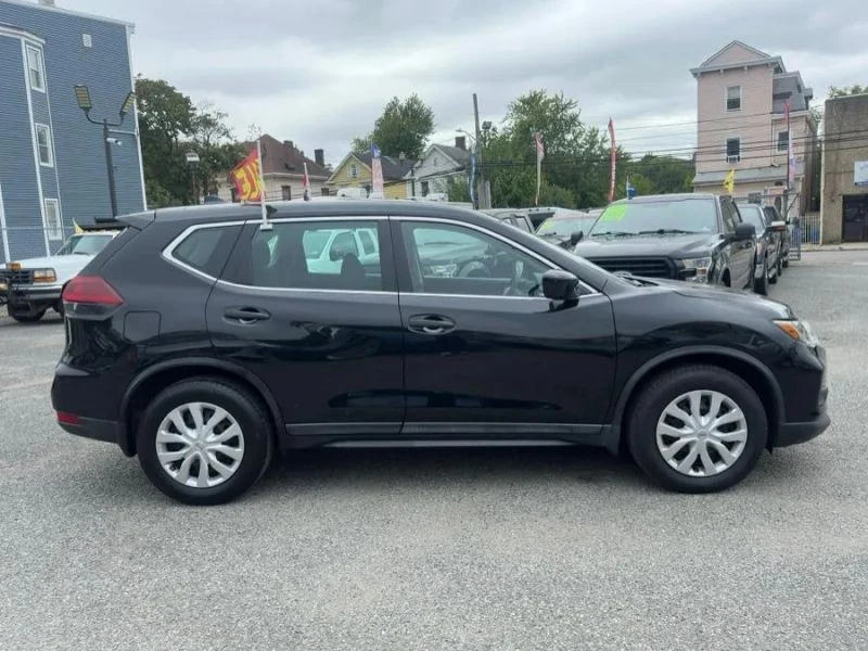 2019 Nissan Rogue - Image 7 of 12